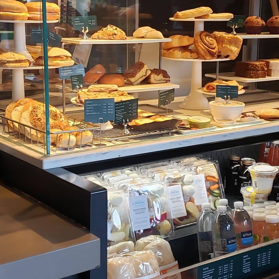 Starbucks | cafe | 300 S Tucker Rd #A, Tehachapi, CA 93561, USA | 6618220573 OR +1 661-822-0573