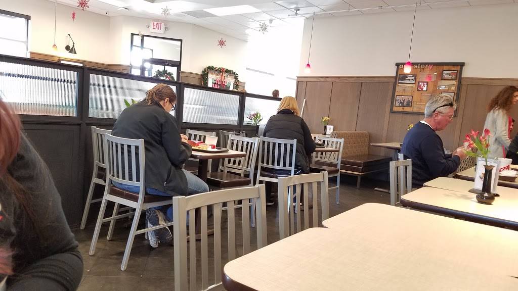 Chick-fil-A | restaurant | 305 N Stadium Blvd, Columbia, MO 65203, USA | 5734456627 OR +1 573-445-6627