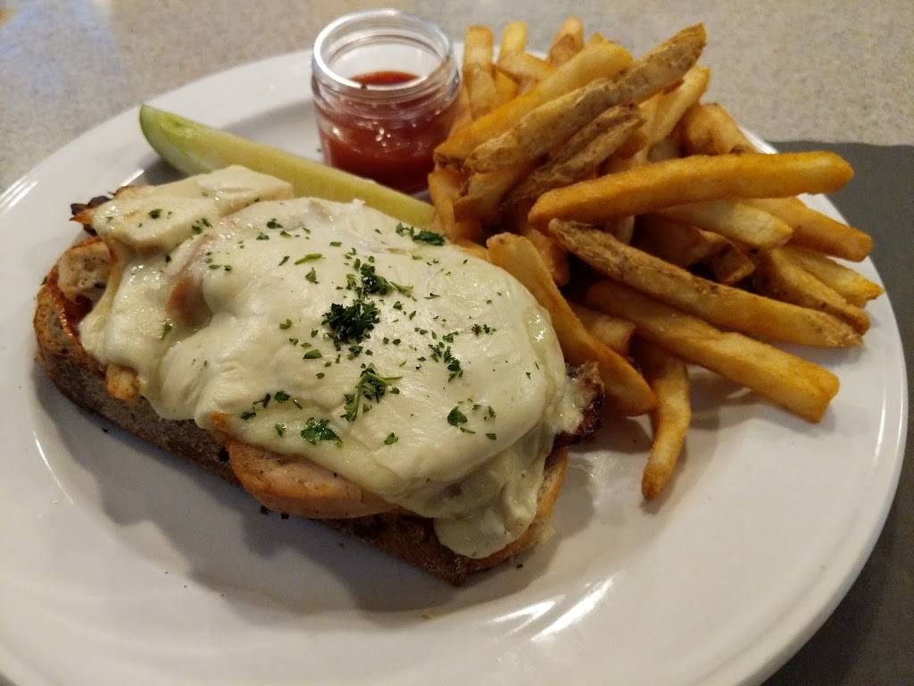 Luccas American Kitchen | restaurant | 428 Lancaster St, Leominster, MA 01453, USA | 9785377100 OR +1 978-537-7100