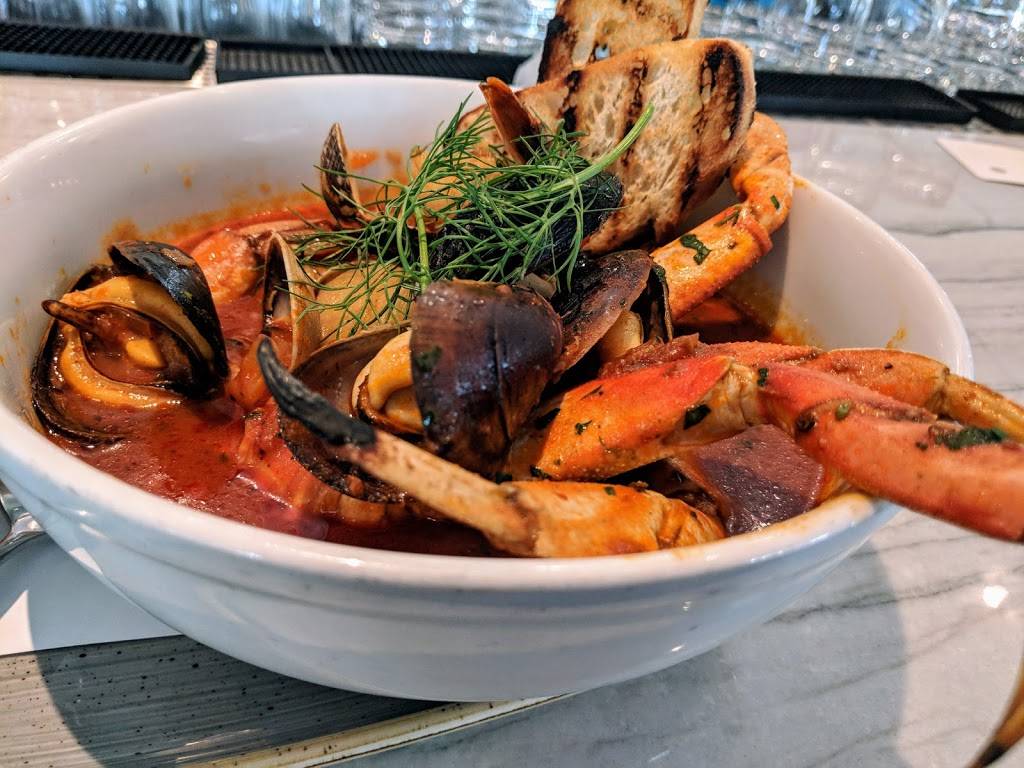 Scroll Bar Waterside Kitchen | restaurant | 223 Twin Dolphin Dr, Redwood City, CA 94065, USA | 6505989000 OR +1 650-598-9000