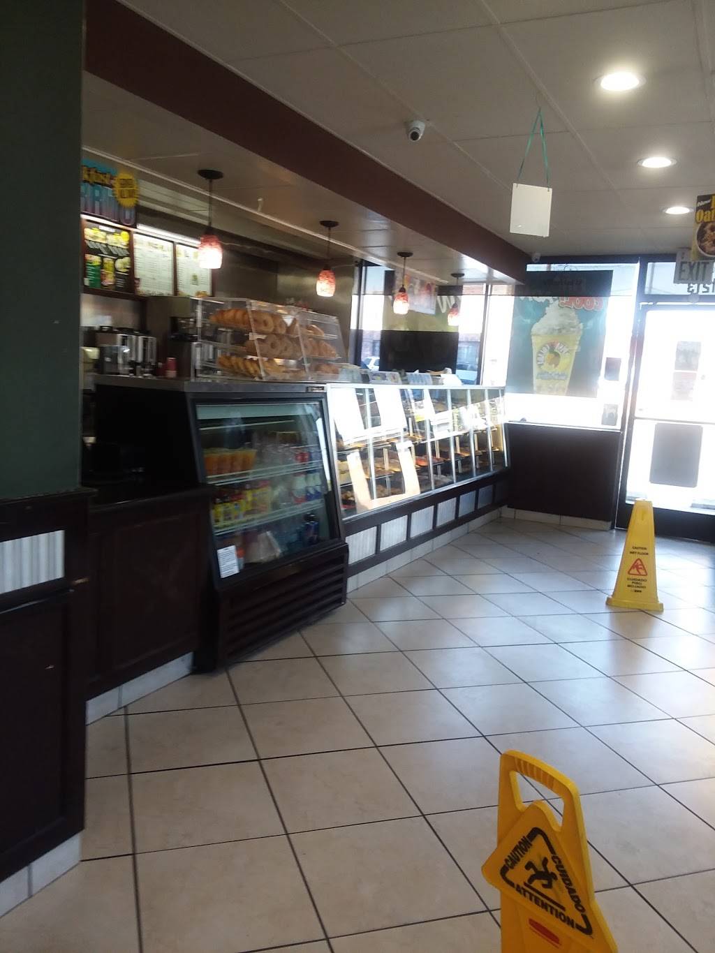 Winchells Donut House | cafe | 1213 S Soto St, Los Angeles, CA 90023, USA | 3237804331 OR +1 323-780-4331