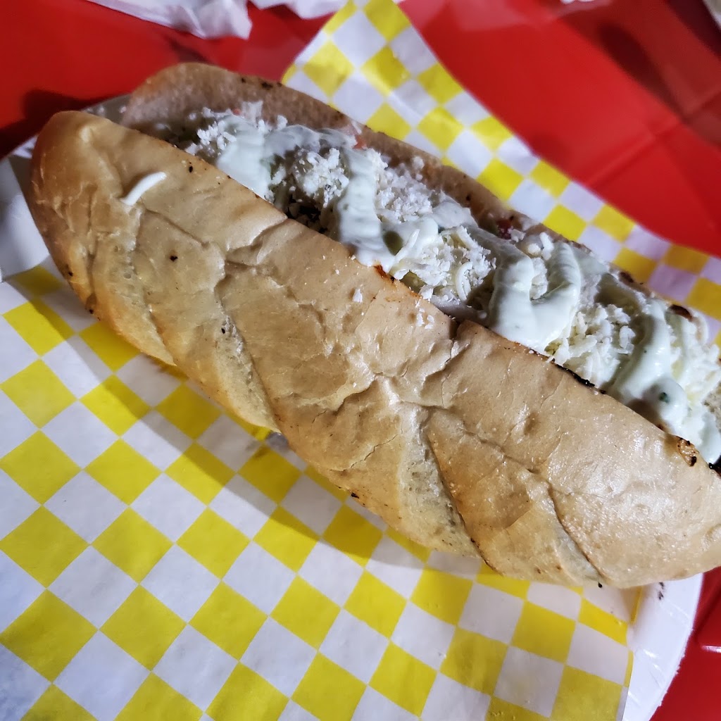 Big Tatos Express Grill | restaurant | 8300 NW 74th St, Medley, FL 33166, USA | 7862526784 OR +1 786-252-6784