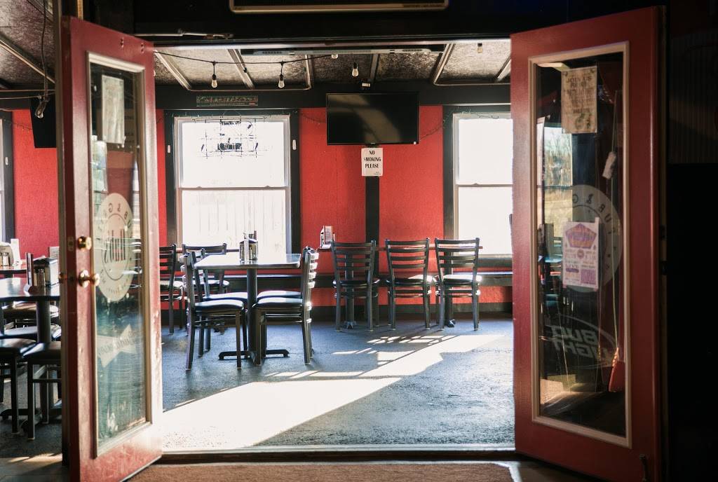 Hubs Pub and Grill | night club | 10 N S Dover St, Bonne Terre, MO 63628, USA | 5733589098 OR +1 573-358-9098