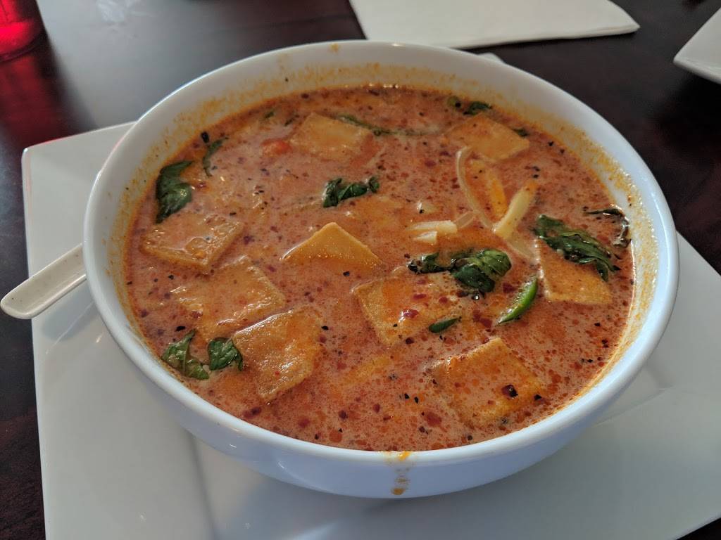 Mai Thai | restaurant | 9939 Redick Cir, Omaha, NE 68122, USA | 4026120590 OR +1 402-612-0590