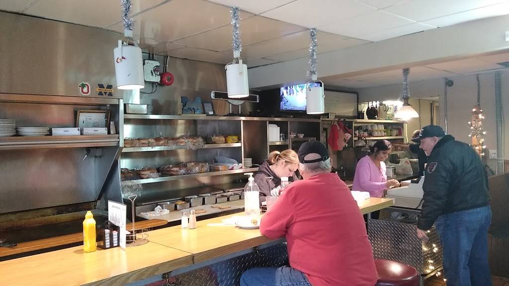 Green Lantern Inc | restaurant | 509 Broadway St, Toledo, OH 43604, USA | 4192413752 OR +1 419-241-3752