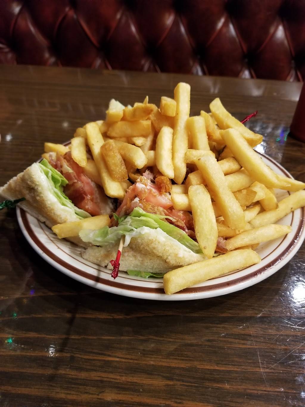 Deli King Restaurant | meal takeaway | 885 Main St, Tewksbury, MA 01876, USA | 9788583855 OR +1 978-858-3855