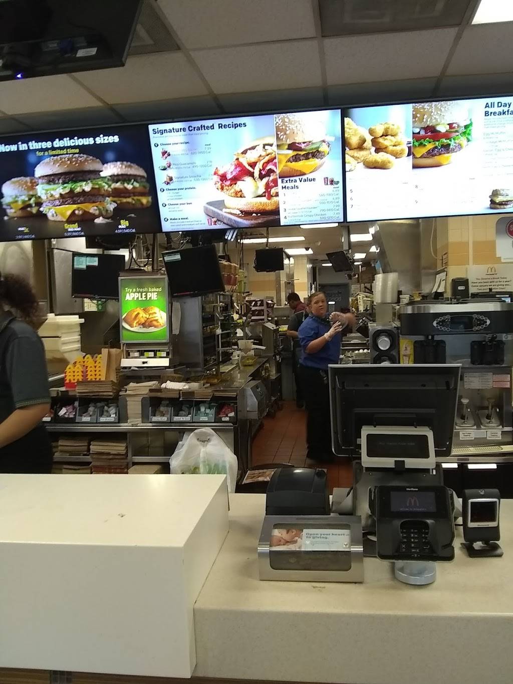 McDonalds | cafe | 40112 CA-41, Oakhurst, CA 93644, USA | 5596833344 OR +1 559-683-3344