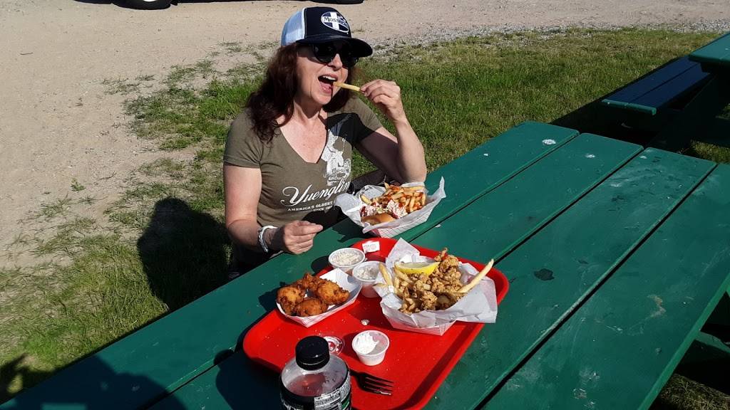 Saltys Clam Shack | restaurant | 668 Atlantic Ave B, Westerly, RI 02891, USA | 4013228219 OR +1 401-322-8219