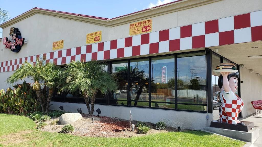 Bobs Big Boy | restaurant | 8876 Corbin Ave, Northridge, CA 91324, USA | 8187722627 OR +1 818-772-2627