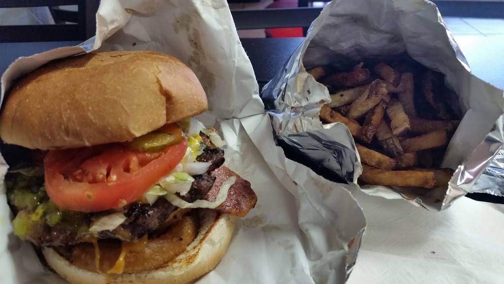 Lakeview Burger & Diner | restaurant | 1076 Cedar St, Oshawa, ON L1J 3R9, Canada | 9057281234 OR +1 905-728-1234