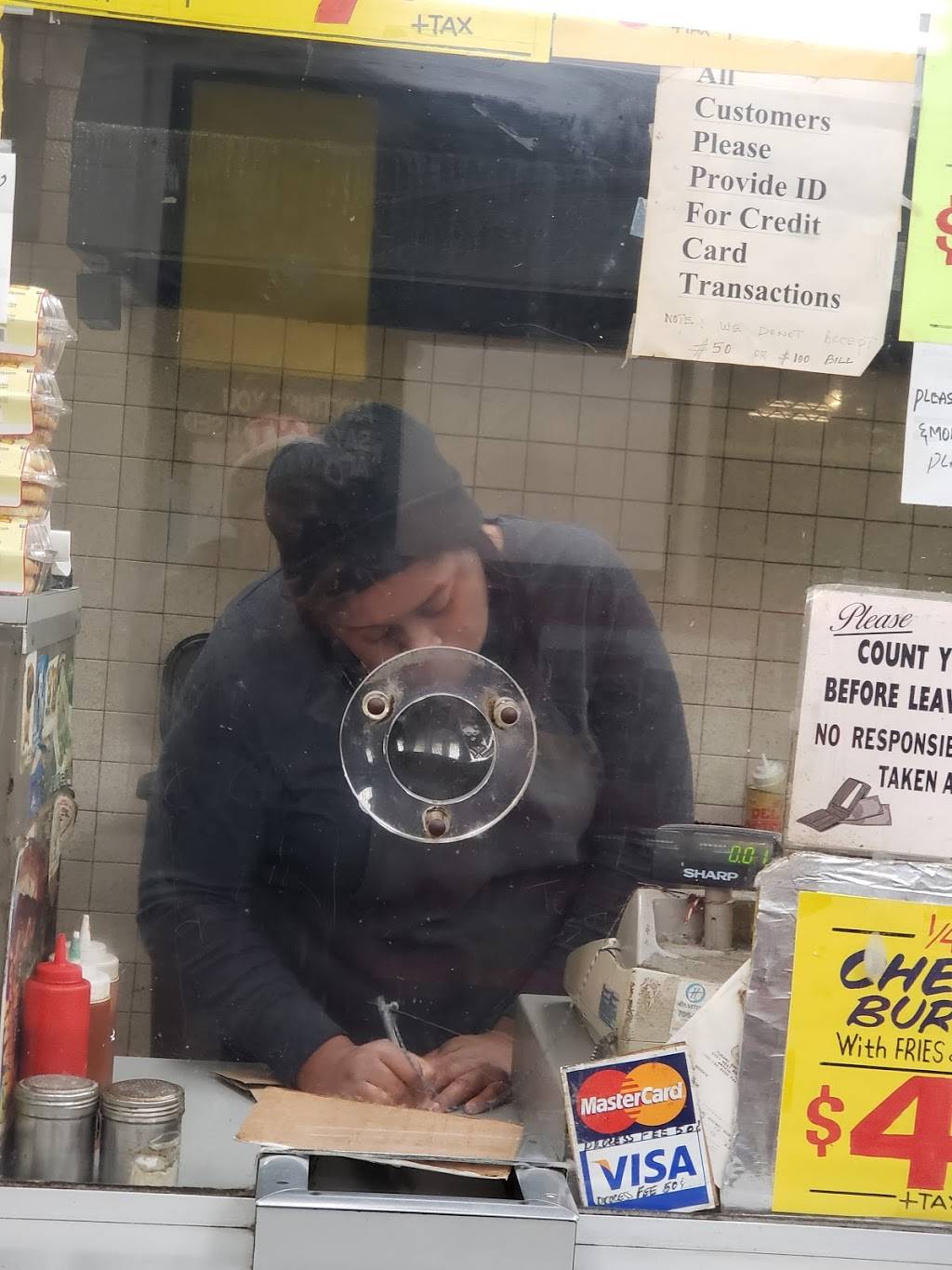 Rainbow Carry Out | meal takeaway | 7100 S Ashland Ave, Chicago, IL 60636, USA | 7734712919 OR +1 773-471-2919