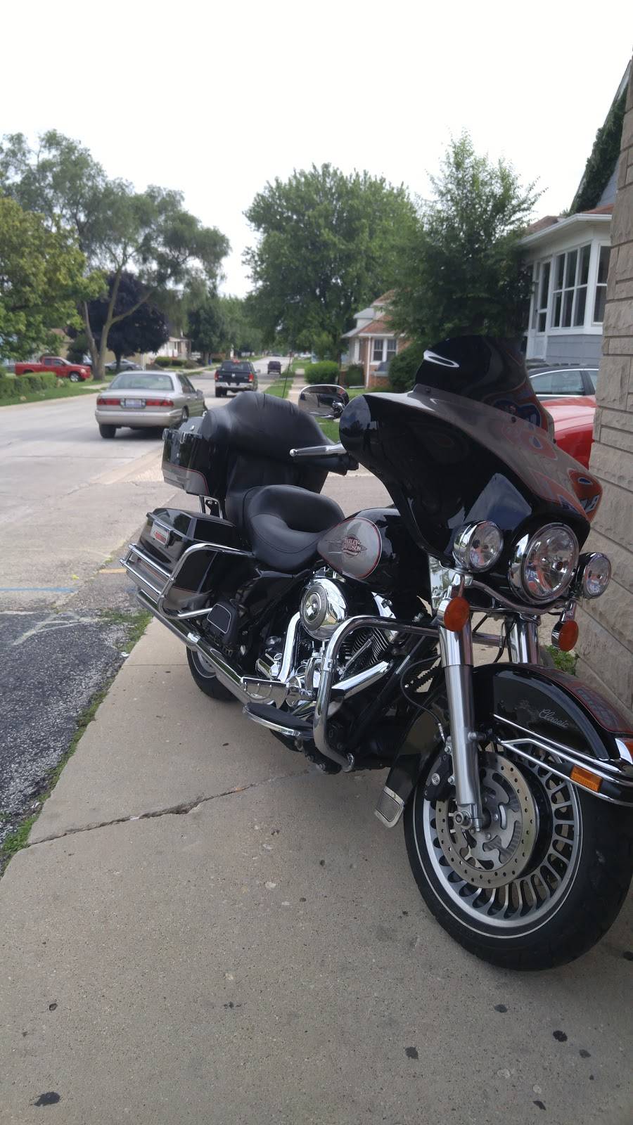 J C Catchers Tap | restaurant | 1723 N Center St, Crest Hill, IL 60403, USA | 8157273435 OR +1 815-727-3435