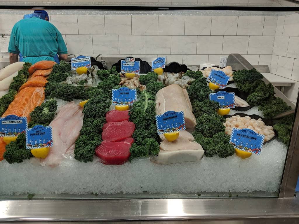 Top Choice Fish | restaurant | 6118 Paseo Del Norte, Carlsbad, CA 92011, USA | 7605178682 OR +1 760-517-8682