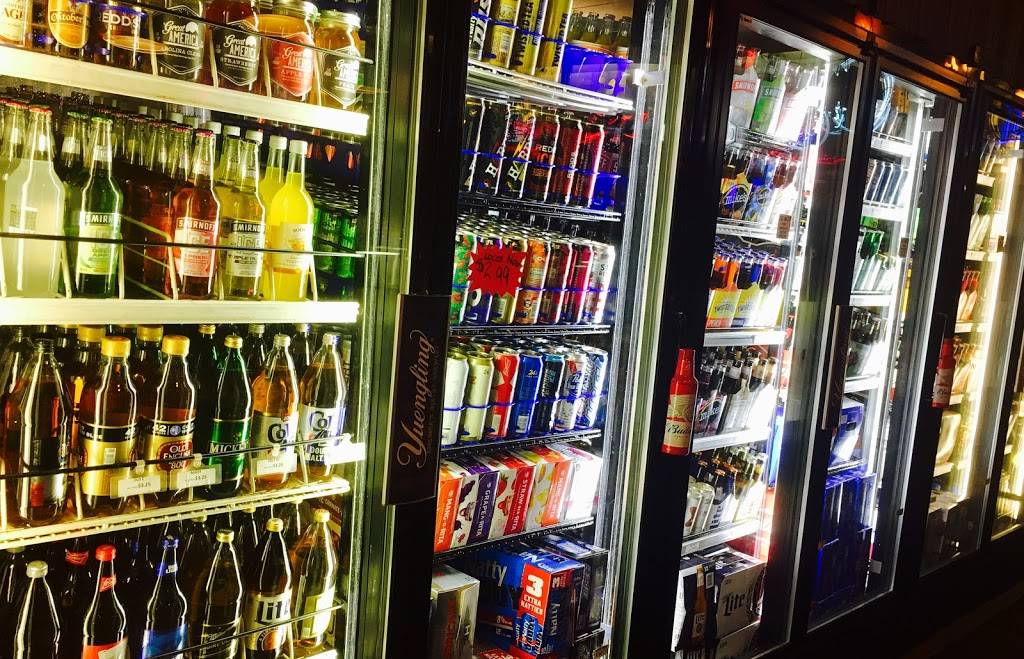 Campys Pizza & 6 Pack Shop | restaurant | 119 PA-88, Belle Vernon, PA 15012, USA | 7244894700 OR +1 724-489-4700