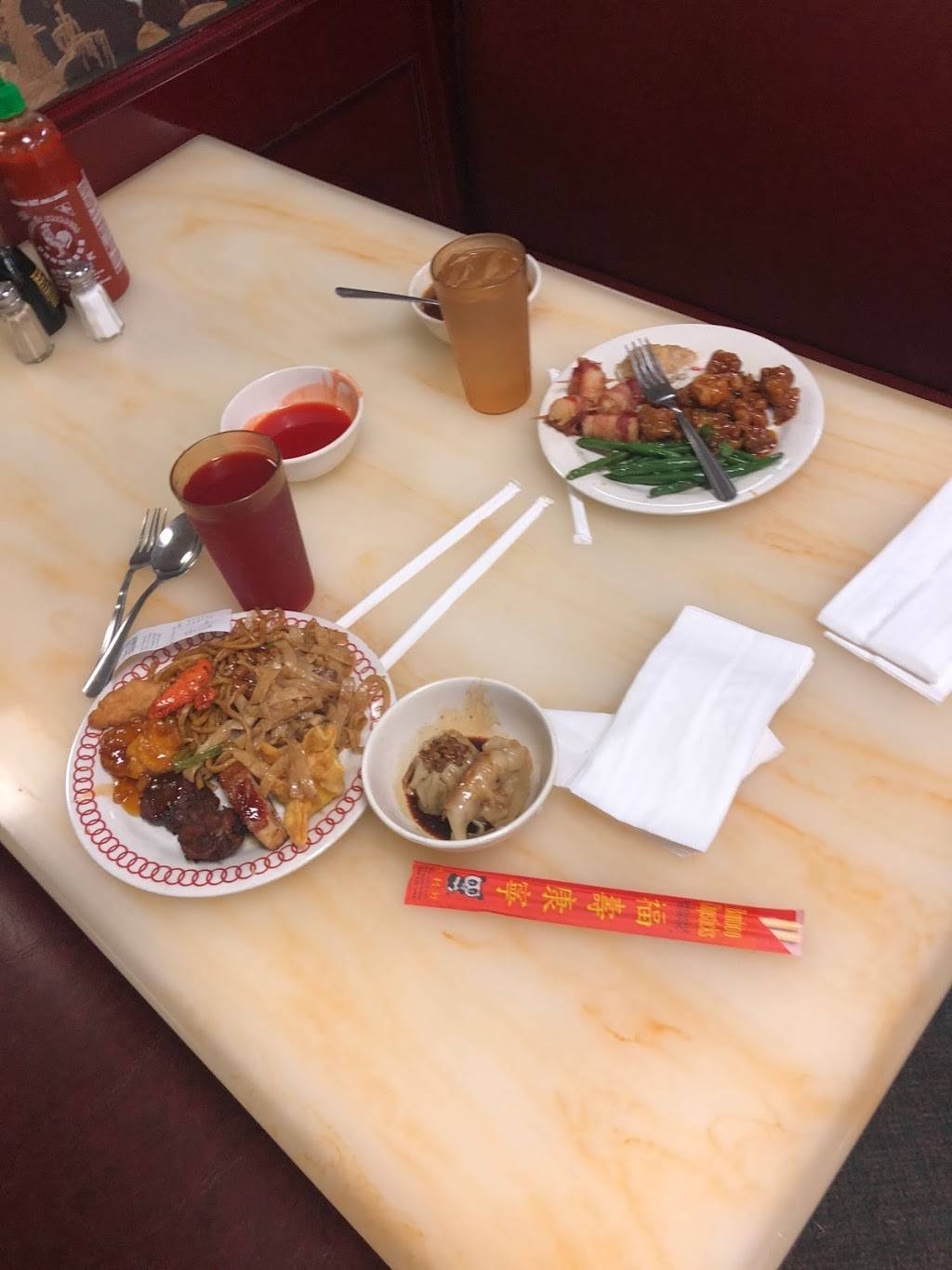 New China Buffet | restaurant | 3734 S 27th St, Milwaukee, WI 53221, USA | 4142812200 OR +1 414-281-2200