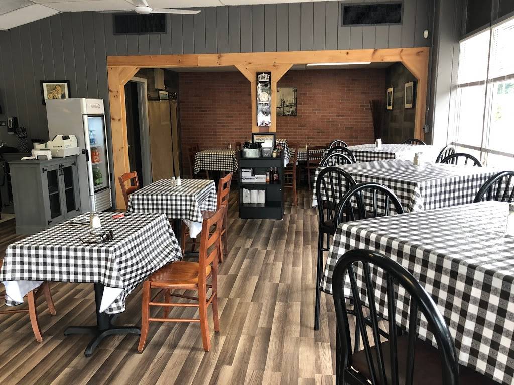 Marios Kitchen & Catering | restaurant | 1551 Plainfield Pike, Johnston, RI 02919, USA | 4015638125 OR +1 401-563-8125