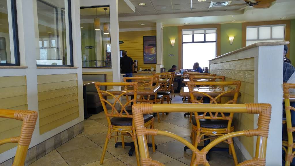 Pollo Tropical | restaurant | 1277 SW 8th St, Miami, FL 33135, USA | 3058569221 OR +1 305-856-9221