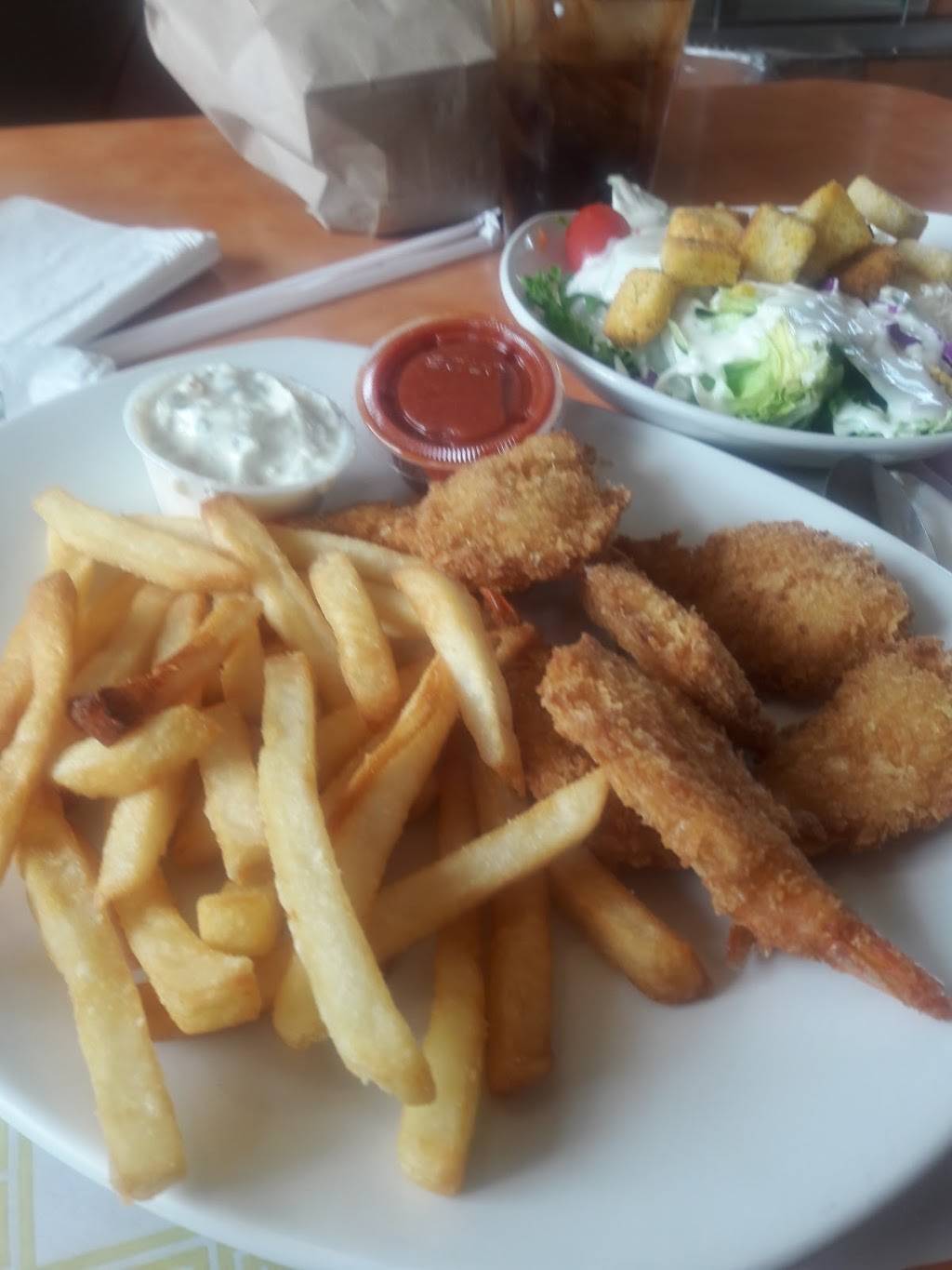 Huck Finn Diner | restaurant | 2431 Morris Ave, Union, NJ 07083, USA | 9088109000 OR +1 908-810-9000