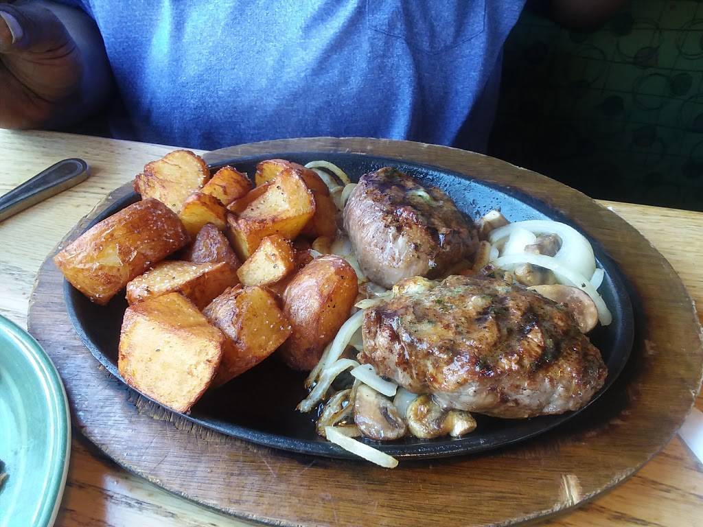 Applebees Grill + Bar | restaurant | 2000 Yale Blvd SE, Albuquerque, NM 87106, USA | 5052440123 OR +1 505-244-0123