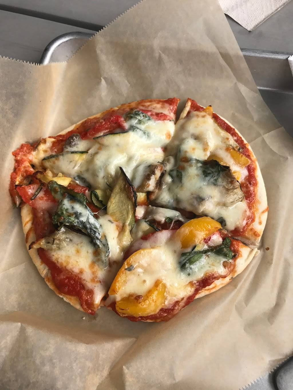 Saucy Chicken | meal takeaway | 1350 Concourse Ave #137, Memphis, TN 38104, USA | 9012033838 OR +1 901-203-3838