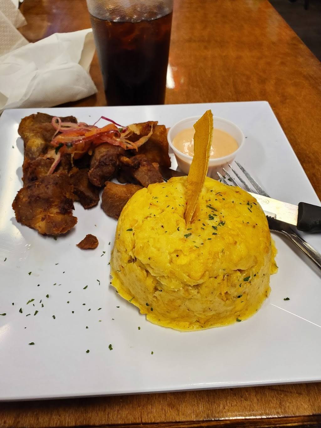 787 Restaurant & Bar | restaurant | 6219 Airport Rd, El Paso, TX 79925, USA | 9158555055 OR +1 915-855-5055