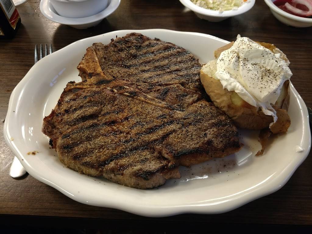 White Fence Farm Restaurant | restaurant | 1376 Joliet Rd, Romeoville, IL 60446, USA | 6307391720 OR +1 630-739-1720