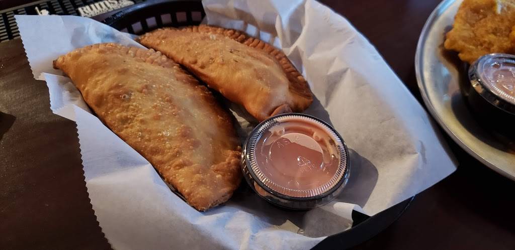 PL Lounge | restaurant | 3456 N Pulaski Rd, Chicago, IL 60641, USA | 7734815864 OR +1 773-481-5864