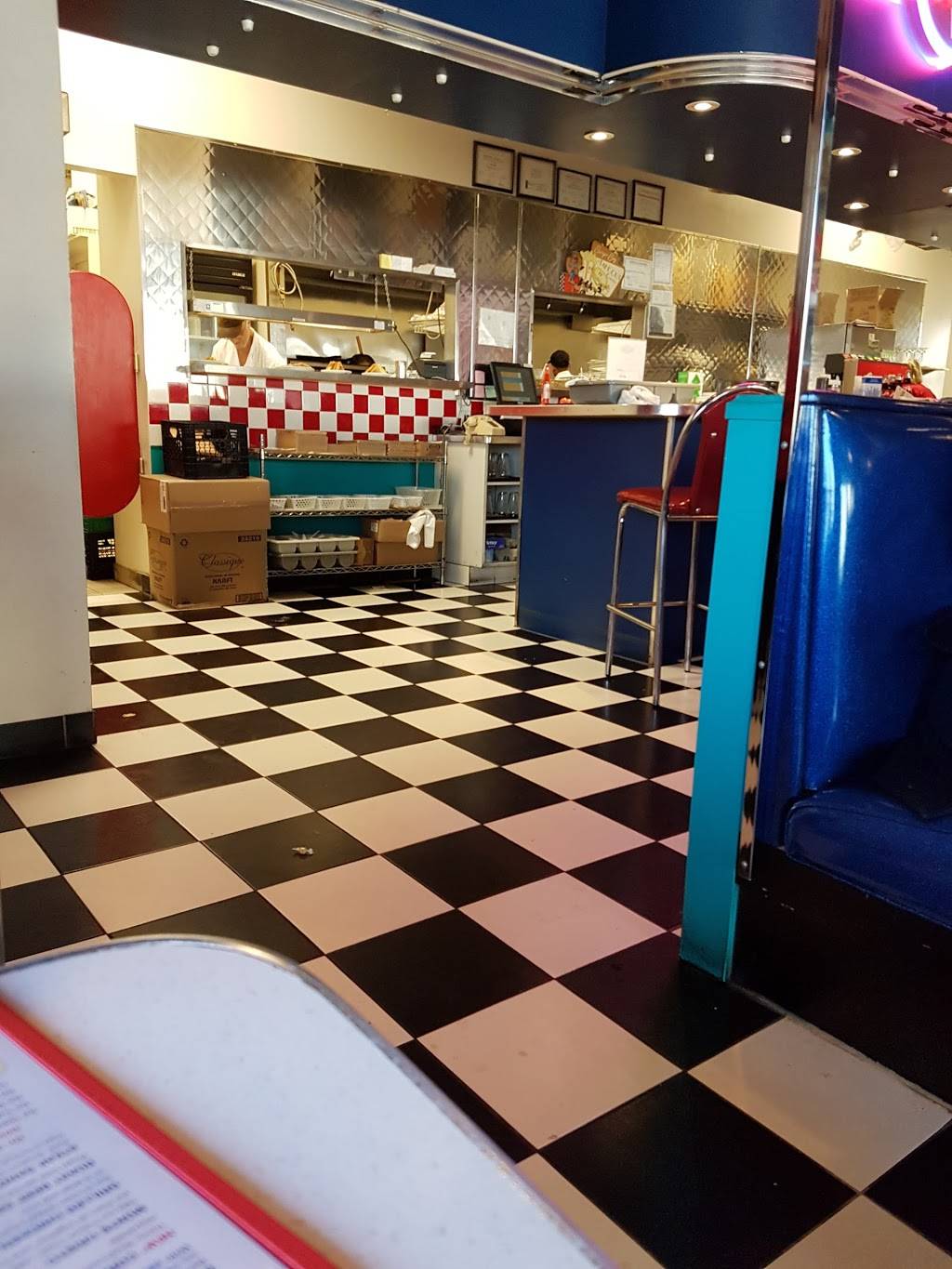 Mercury Diner | restaurant | 165 Wellington St E, Aurora, ON L4G 1J4, Canada | 9057131600 OR +1 905-713-1600