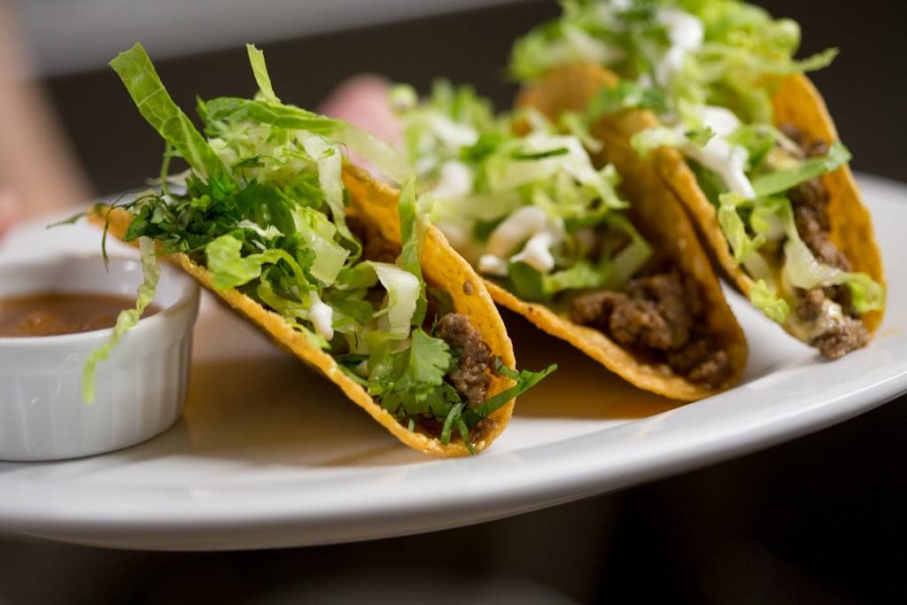 Lighthouse Restaurant & Bar | restaurant | 10808 NW St Helens Rd, Portland, OR 97231, USA | 5032408827 OR +1 503-240-8827