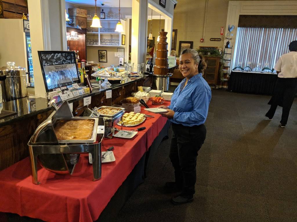 June’s Northland Restaurant & Banquet Facility | restaurant | 614 Pottawatomie St, Leavenworth, KS 66048, USA | 9136517000 OR +1 913-651-7000