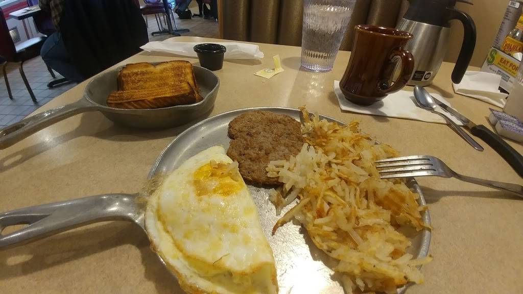 Iron Skillet Restaurant | restaurant | 4230 W US-24, Remington, IN 47977, USA | 2192612172 OR +1 219-261-2172