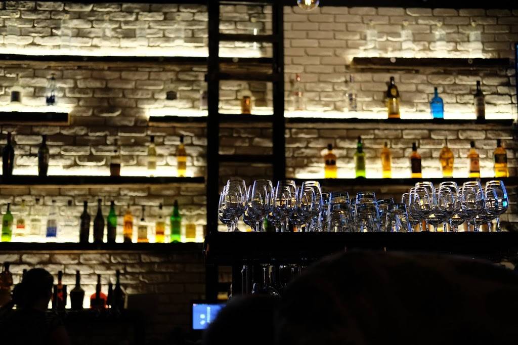 Kiernans Craft Tavern | restaurant | 579 Troy Schenectady Rd Suite 223, Latham, NY 12110, USA | 5187834719 OR +1 518-783-4719