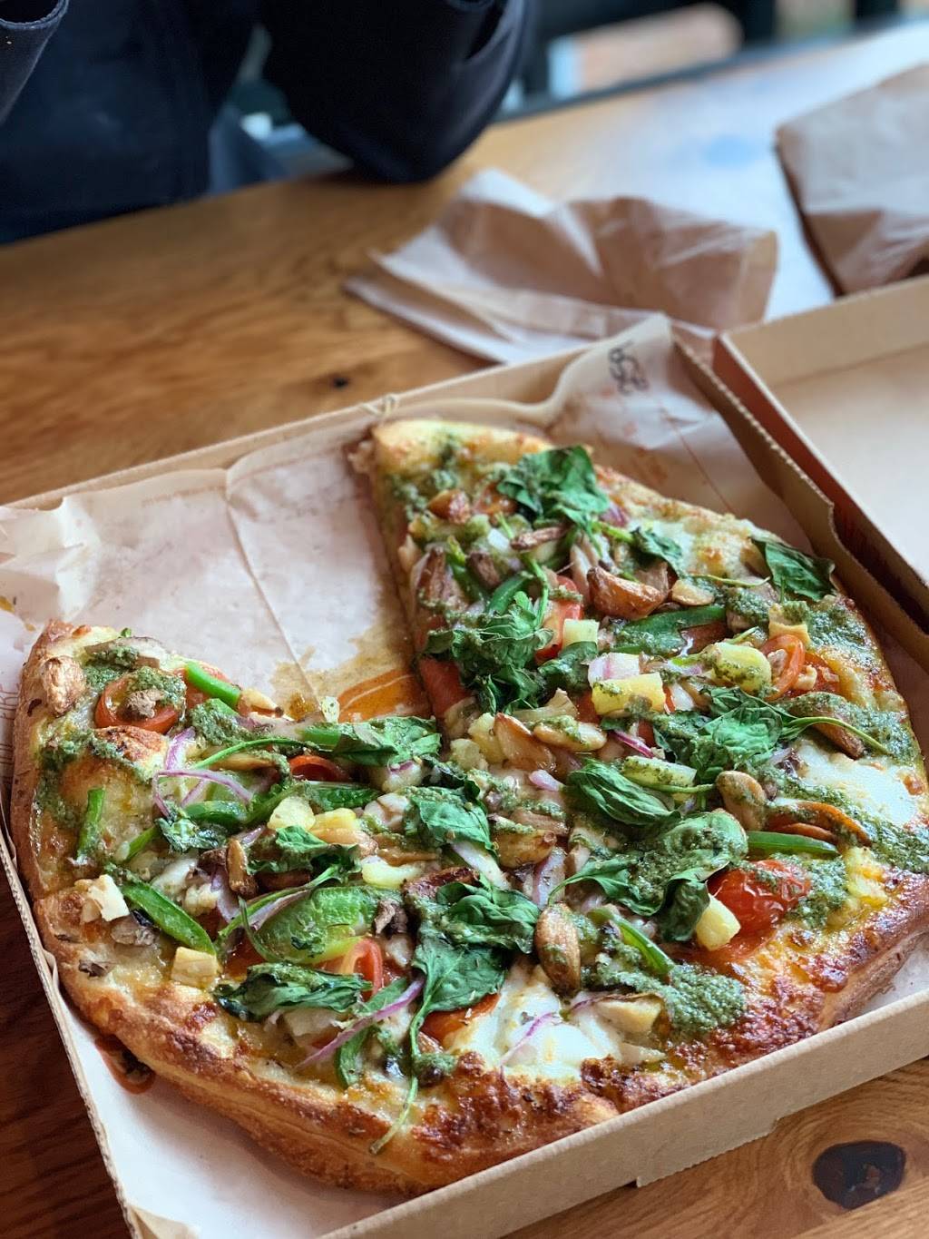 Blaze Pizza | meal takeaway | 2348 Citadel Way #101, Melbourne, FL 32940, USA | 3212488586 OR +1 321-248-8586