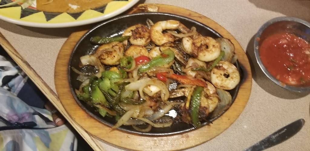 El Toro Bravo | restaurant | 50 West St, Annapolis, MD 21401, USA | 4102675949 OR +1 410-267-5949