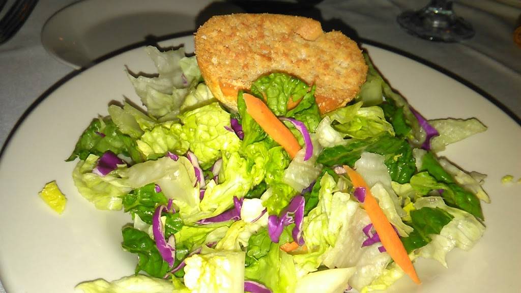 Toms Steak House | restaurant | 1901 W North Ave, Melrose Park, IL 60160, USA | 7083452766 OR +1 708-345-2766