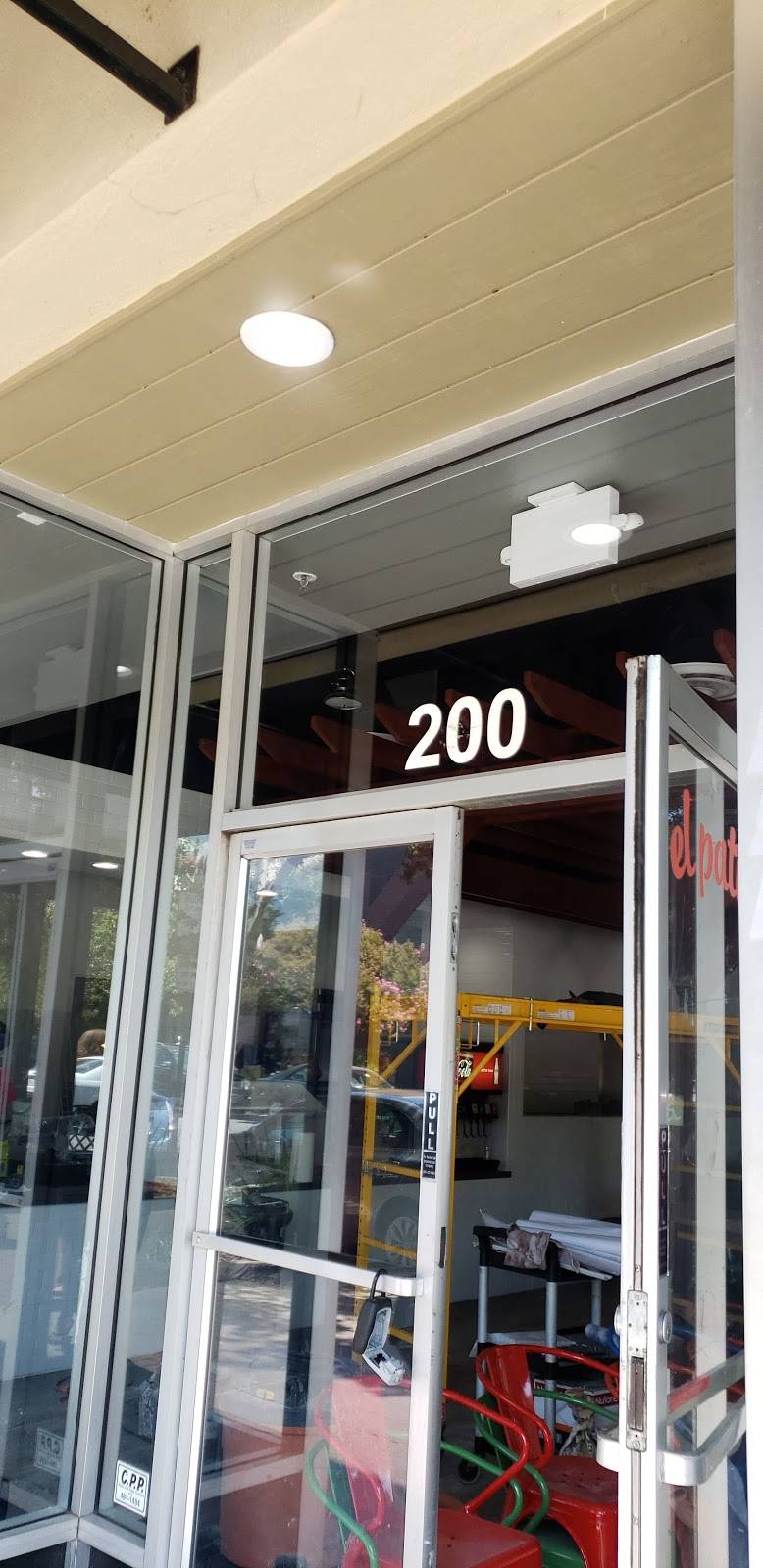 El Patio Fresh Mexican Grill | restaurant | 200 E St, Davis, CA 95616, USA | 5302315658 OR +1 530-231-5658