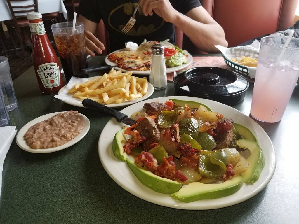 La Fiesta Mexican Restaurant | restaurant | 3333 W 111th St, Chicago, IL 60655, USA | 7737794844 OR +1 773-779-4844