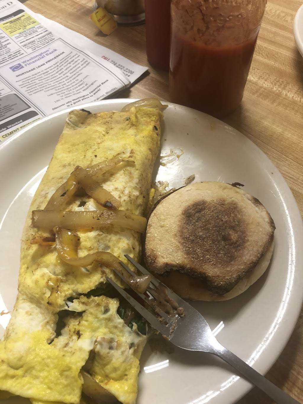 Farmhouse Kitchen & Bakery | restaurant | 246 Main St, Claysville, PA 15323, USA | 7246637650 OR +1 724-663-7650