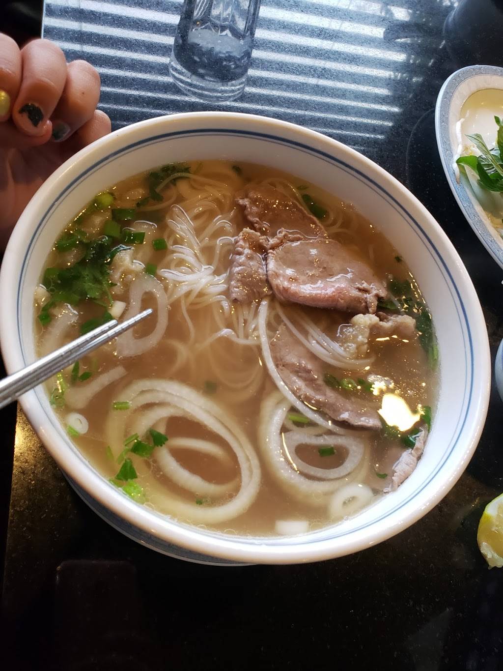 Pho Corner | restaurant | 6120 NE Sandy Blvd, Portland, OR 97213, USA | 5032810215 OR +1 503-281-0215