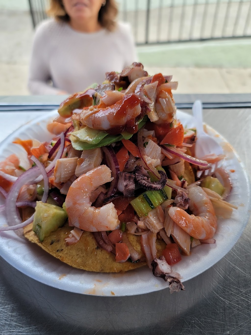 Mariscos el Pescador | restaurant | 112 E Bishop St, Santa Ana, CA 92701, USA | 7148053389 OR +1 714-805-3389