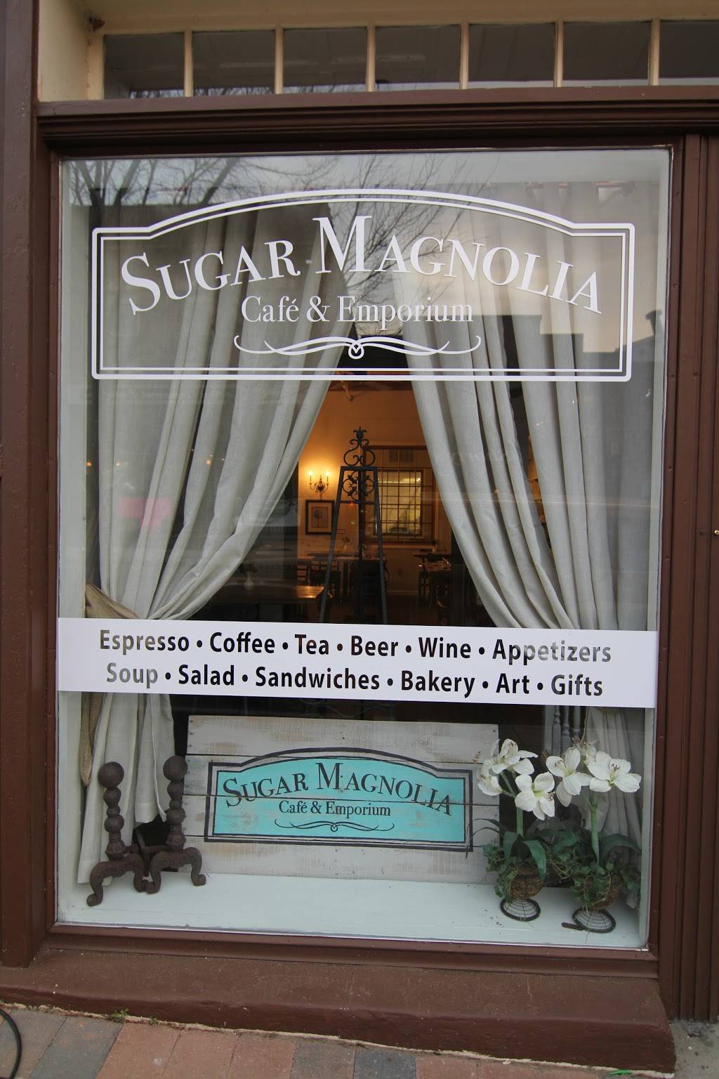 Sugar Magnolia Cafe & Emporium | restaurant | 219 S White St, Wake Forest, NC 27587, USA | 9194354436 OR +1 919-435-4436