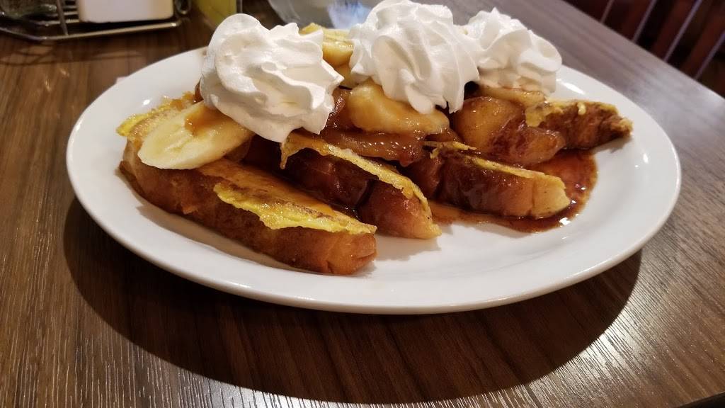 The Double Yolk Cafe | restaurant | 117 E Van Buren St, Woodstock, IL 60098, USA | 8153380180 OR +1 815-338-0180