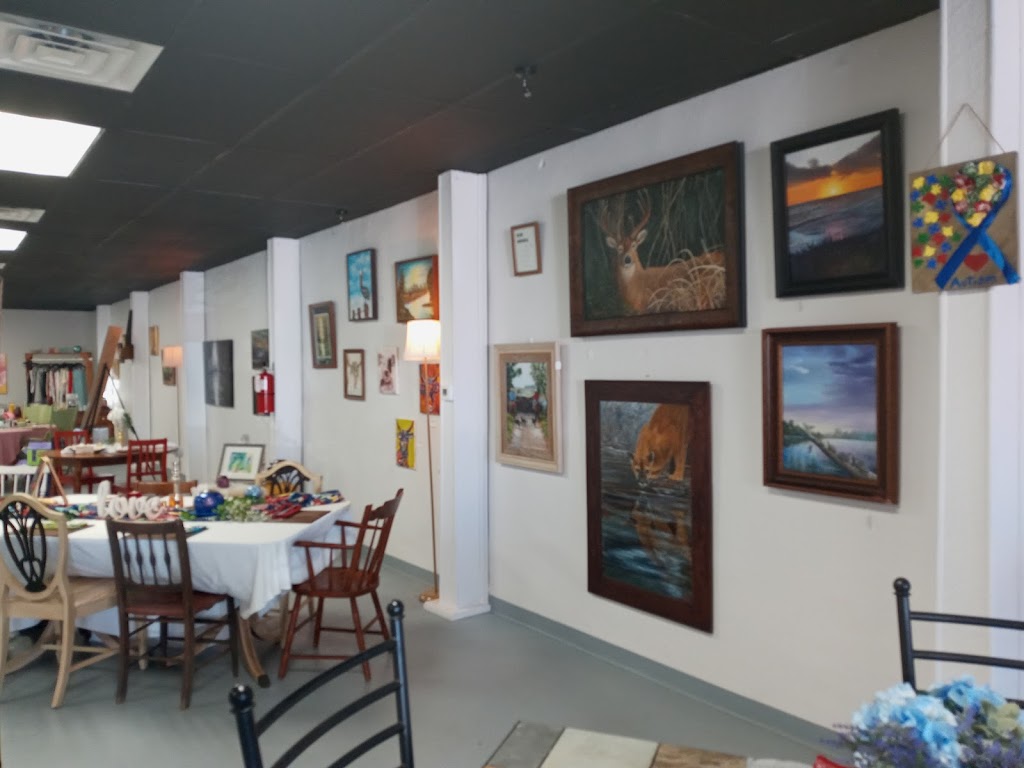 The Reserved Table | restaurant | 126 W Louisiana Ave, Vivian, LA 71082, USA | 3184225065 OR +1 318-422-5065