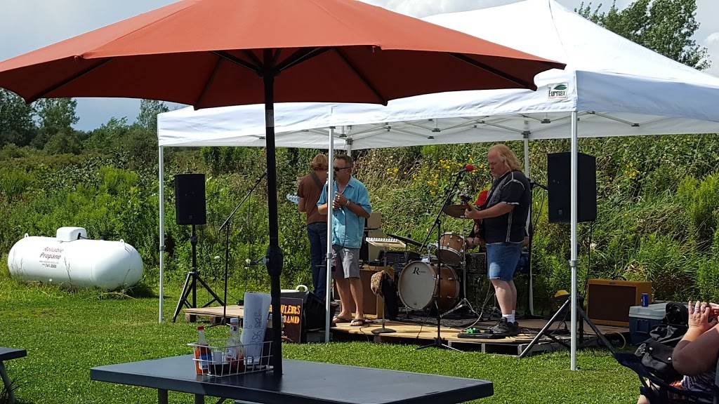 Wild Bill | restaurant | 9840 County Rd, Clarence Center, NY 14032, USA | 7169085263 OR +1 716-908-5263