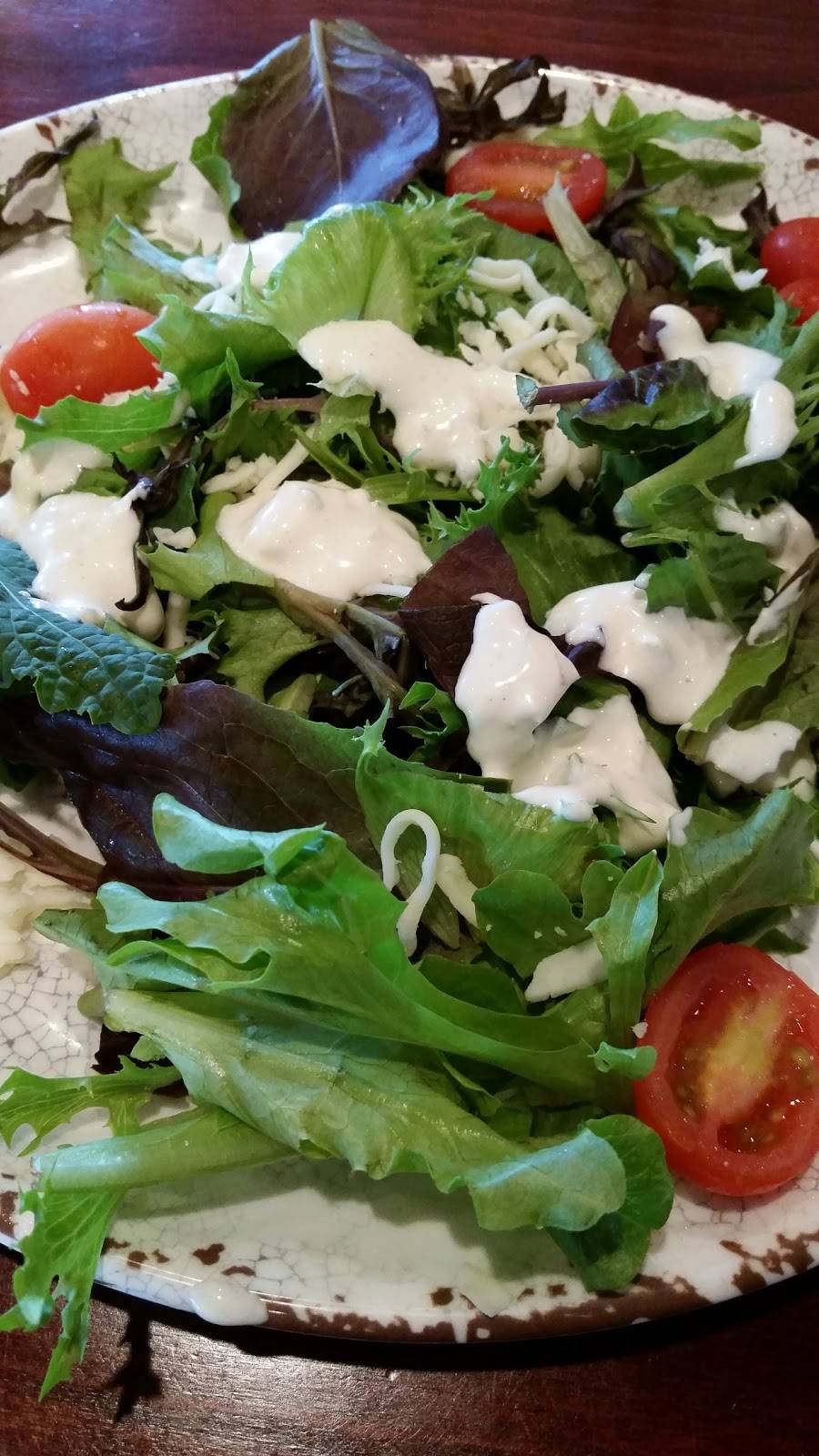 Wolfies Grill - Fishers | restaurant | 7695 Crosspoint Commons, Fishers, IN 46038, USA | 3179131272 OR +1 317-913-1272