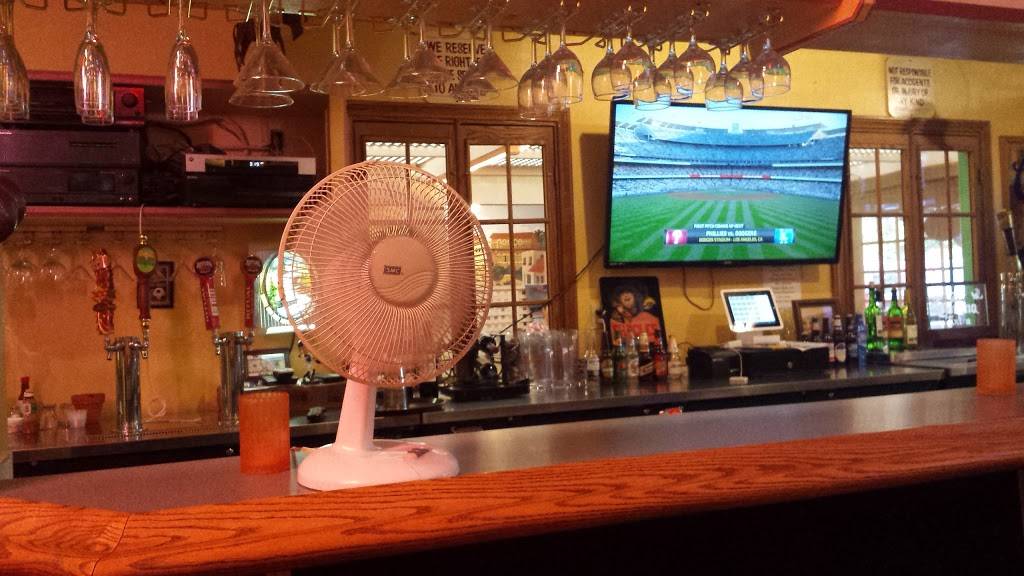 Frijoles Mexican Restaurant & Cantina | restaurant | 652 E 6th St # A, Beaumont, CA 92223, USA | 9518455200 OR +1 951-845-5200