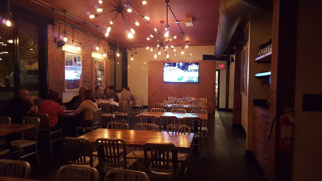 23rd & Main Taproom & Kitchen | restaurant | 2302 E Main St, Richmond, VA 23223, USA | 8047887077 OR +1 804-788-7077