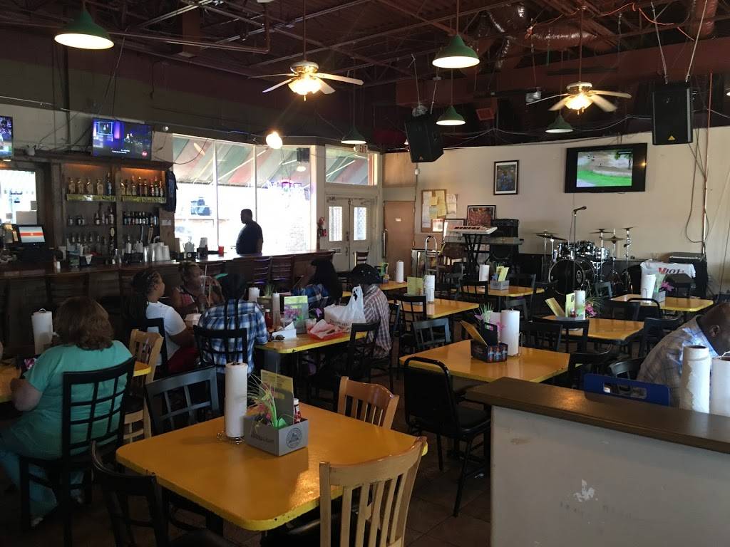 Lews Blue Note Bar & Grill | restaurant | 341 Beale St, Memphis, TN 38103, USA | 9015778387 OR +1 901-577-8387