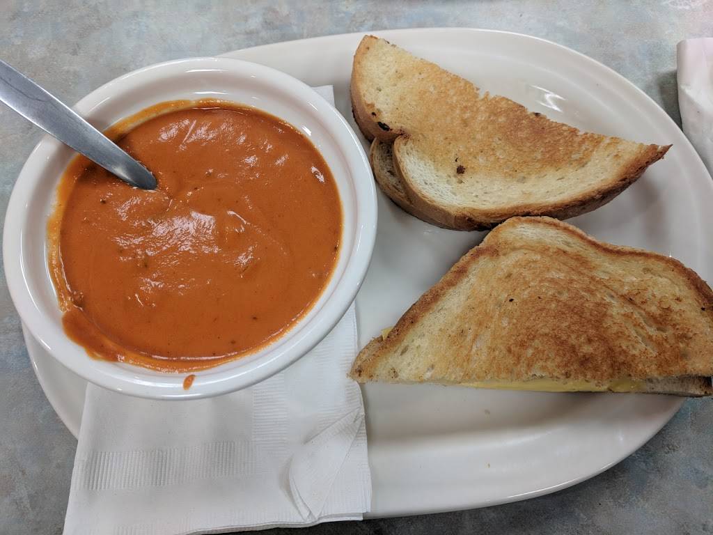 Friendlys | restaurant | 106 Neshaminy Rd, Cornwells Heights, PA 19020, USA | 2153572743 OR +1 215-357-2743