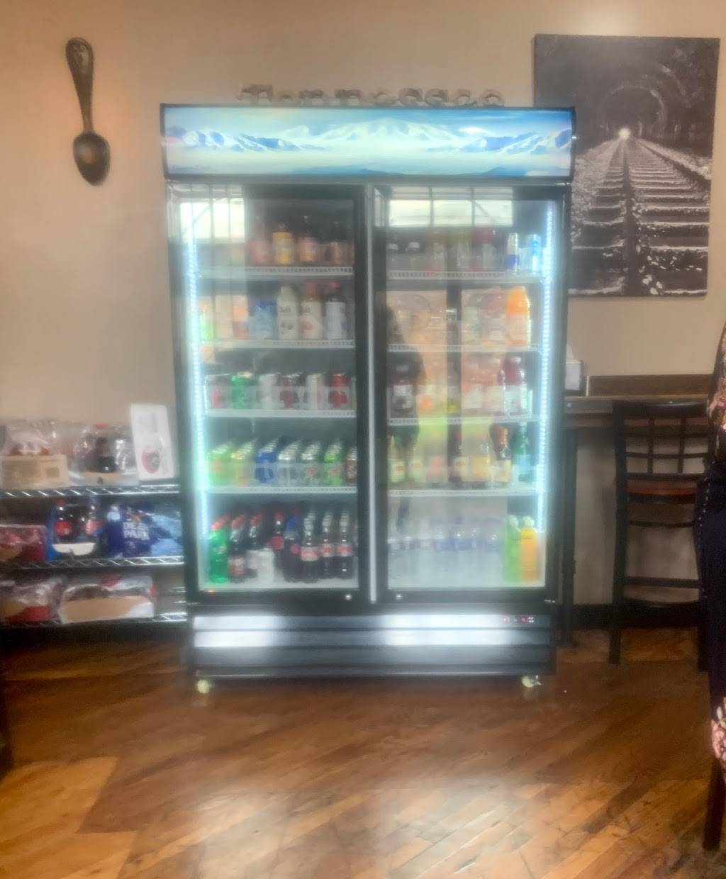 The Southern Engine Deli | restaurant | 1200 Clinton St Suite 20, Nashville, TN 37203, USA | 6156787647 OR +1 615-678-7647